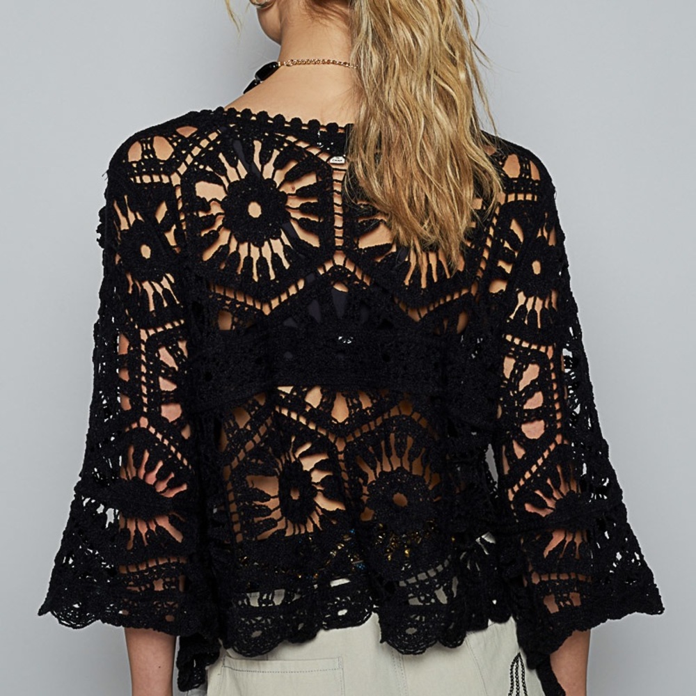 643. LAST 1! POL COST 🛑black crochet 3/4 sleeve knit top bohemian boho - Picture 6 of 6